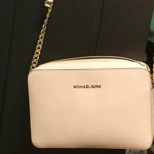 Michael Kors Jet Set Travel chain cross body bag